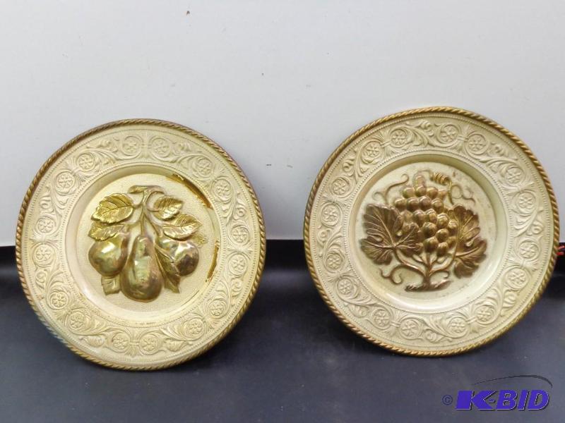 lot 191 image: English Decorative Wall Hanging Plates Metal ...