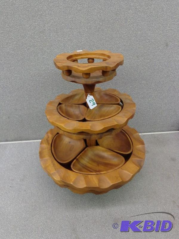 lot 29 image: Wooden 3 Level Spinning Serving Tower w8 Ind...