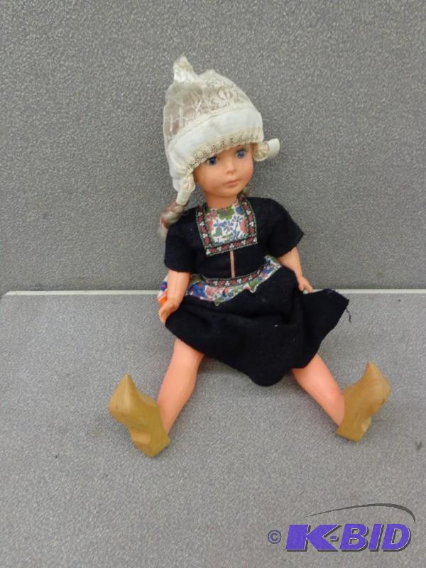 lot 30 image: Plastic Dutch Girl Doll Fully Moveable Limbs ...