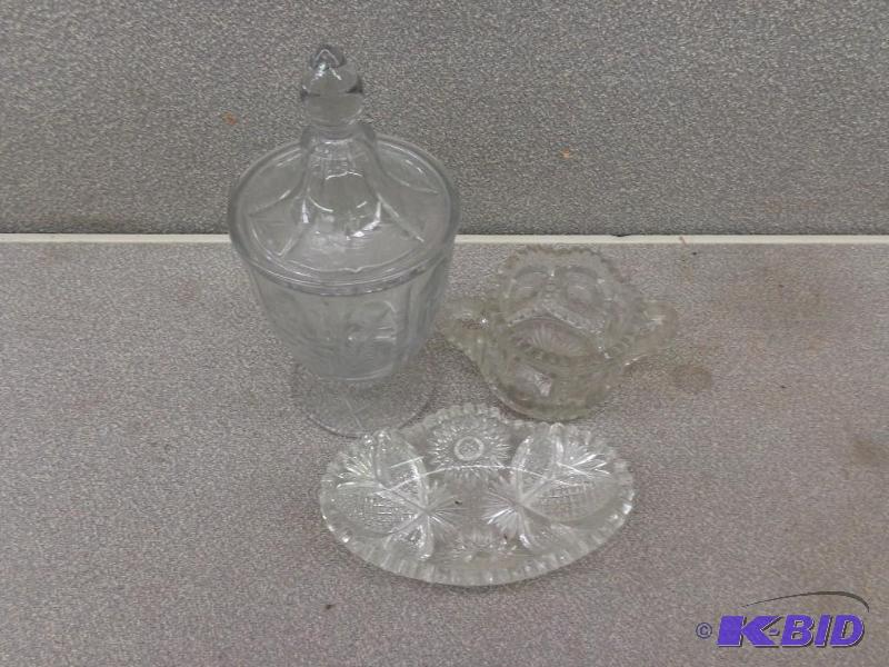 lot 37 image: 3 Glass Dishes  (1) Etched Glass Floral ...