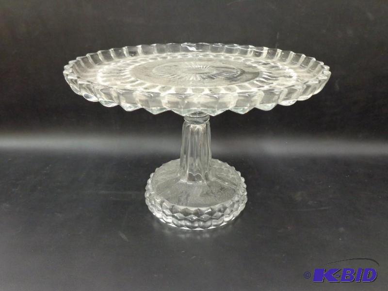 lot 96 image: Glass Serving Tray 7 14" Tall x 10 12&...