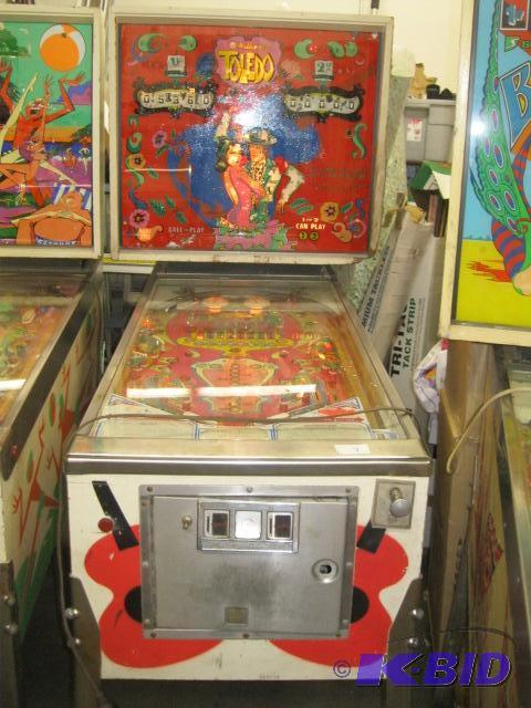 Williams Toledo Pinball Machine