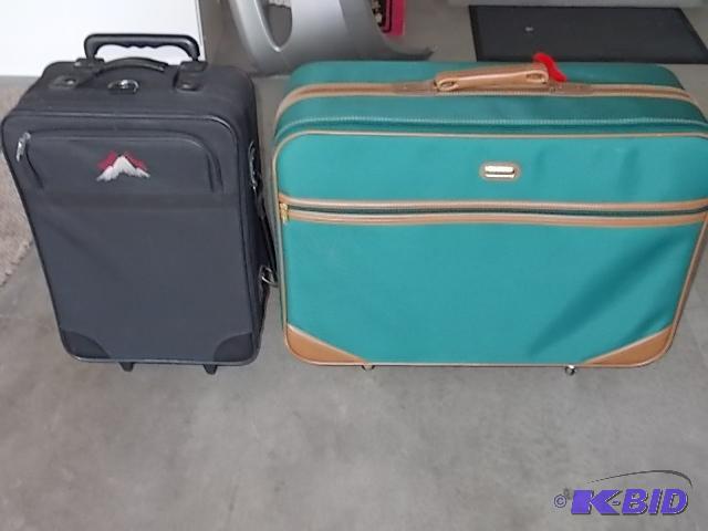 2-Piece Luggage (1-Suitcase On Wheels, 1-Carr...