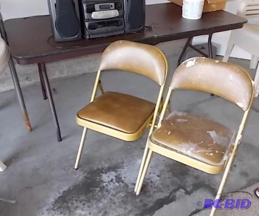 Folding Banquet Table 6 ft x 30 in With 2-Fol...