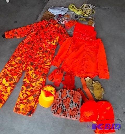 Hunting Gear Coveralls &amp Fleece Shirt Si...