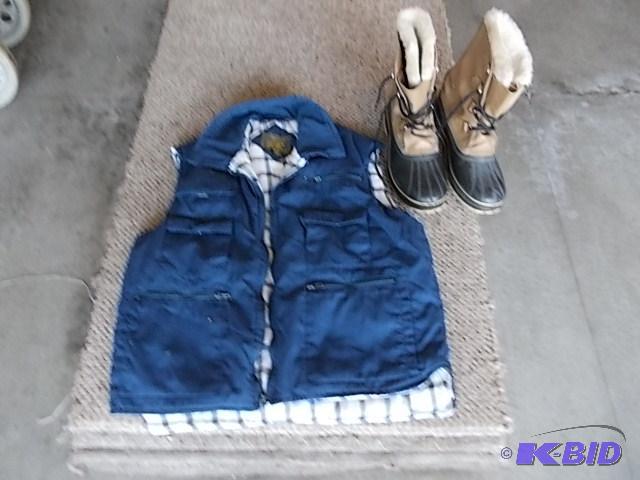 Size 10 Sorel Boots, Vest Size XL...