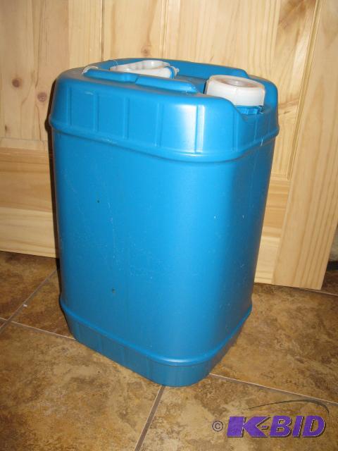 lot 10 image: 5 Gallon Water Storage Containers. Great for ...