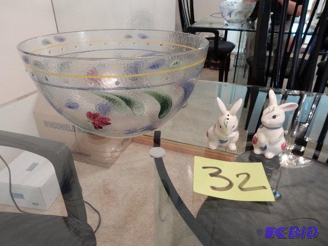 Art glass bowl, Salt and pepper