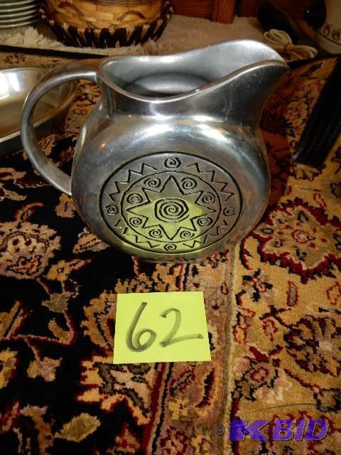 Wilton Pitcher