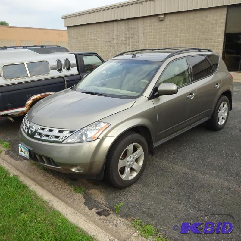 2004 Nissan Murano. 143,314 miles on gas moto...