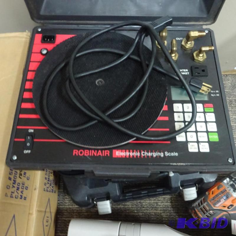 Robinair electronic charging scale. Model 349...