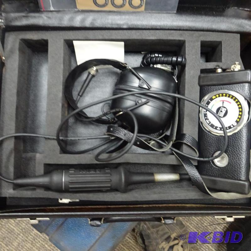 SPM shock pulse meter for monitoring roller b...