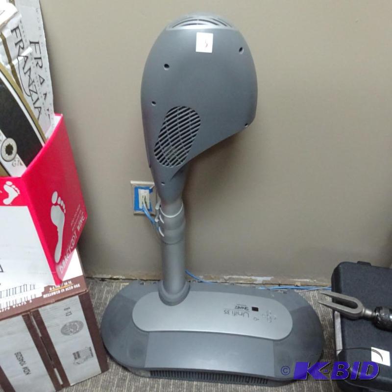 Smart tech Uniti 35 projector. No power suppl...