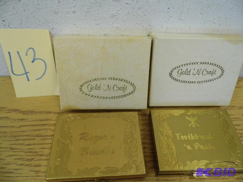 Gold N Craft Razor and Toothbrush