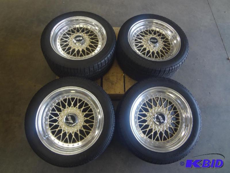 Corvette Wheels &amp Tires (4) 17&quot&quo...