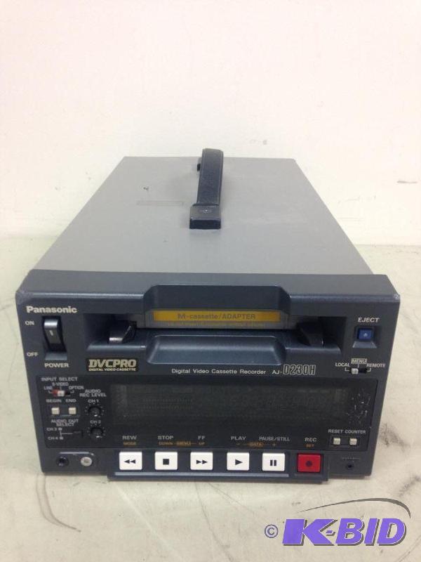 lot 72 image: Panasonic AJ-D230HP DVCPRO Digital Video Cass...