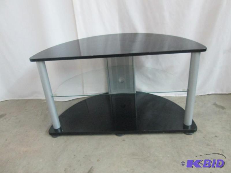 lot 23 image: TV Entertainment Stand