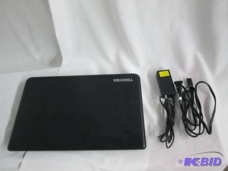 lot 3 image: Toshiba Satellite 15.6 4GB Windows 8.1 Laptop