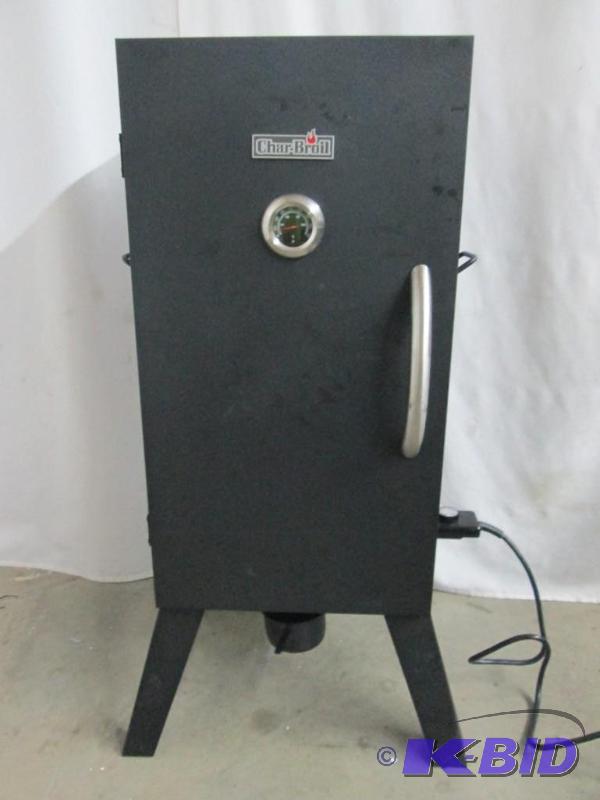 lot 5 image: Char-Broil Electric Smoker
