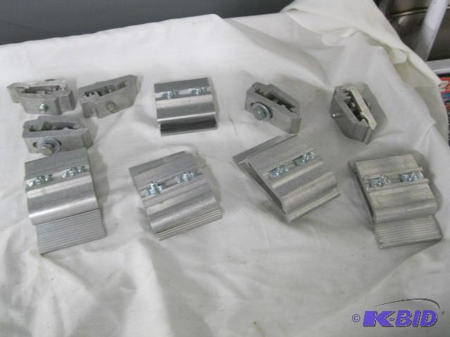 lot 16 image: Topper clamps