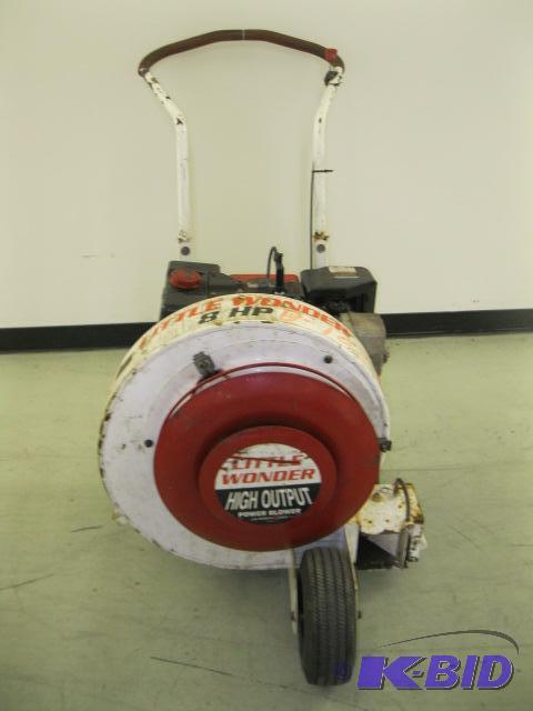 lot 3 image: Little Wonder  Blower