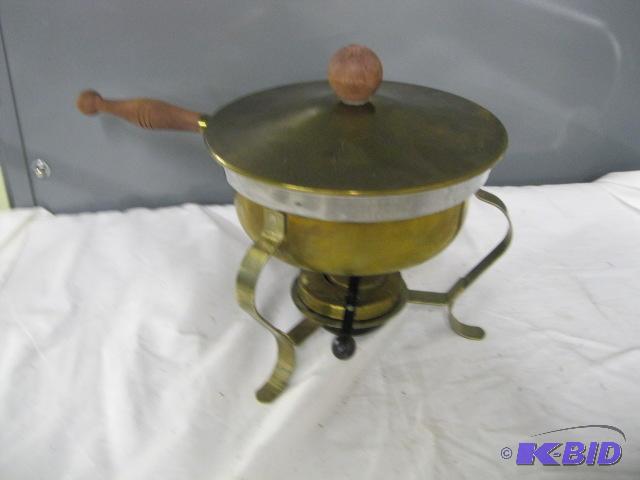 lot 38 image: Unique Pan  pot warmer