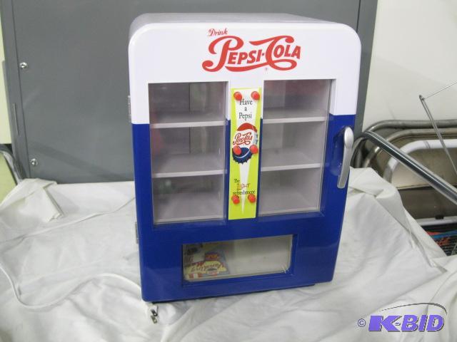 lot 50 image: Pepsi Cooler