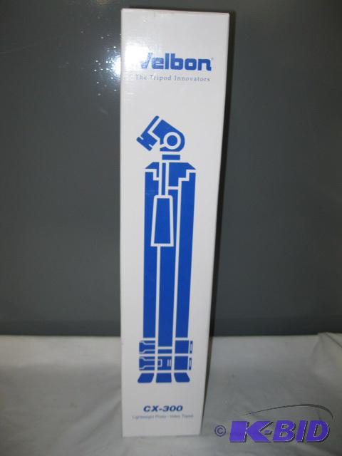 lot 59 image: Velbon CX 300 Light weight PhotoVideo Tripod