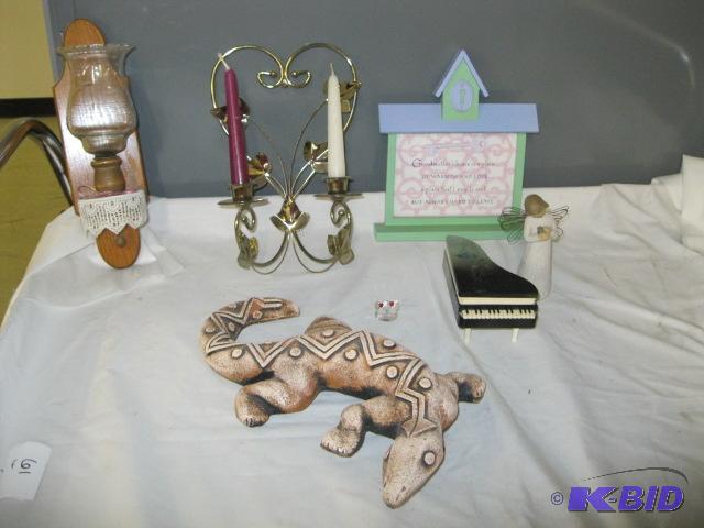 lot 61 image: Lot of household items