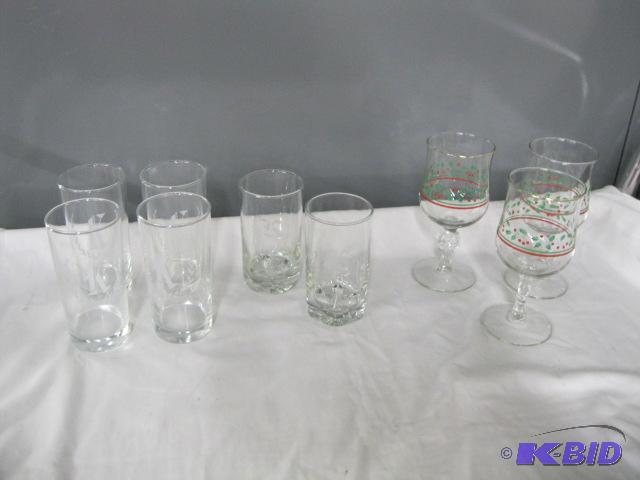 lot 76 image: Glasses