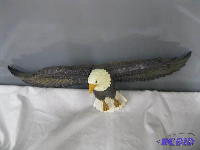 lot 85 image: Eagle Shelf