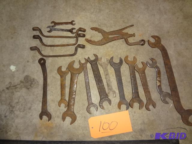 lot 100 image: Old Ford Tools...