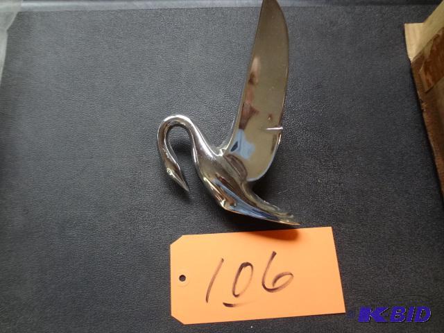 lot 106 image: Swan Hood Ornament, real, vintage...