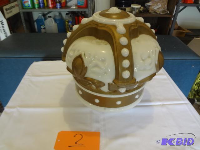lot 2 image: Standard Oil Glass Crown Gas Globe, Real Thin...