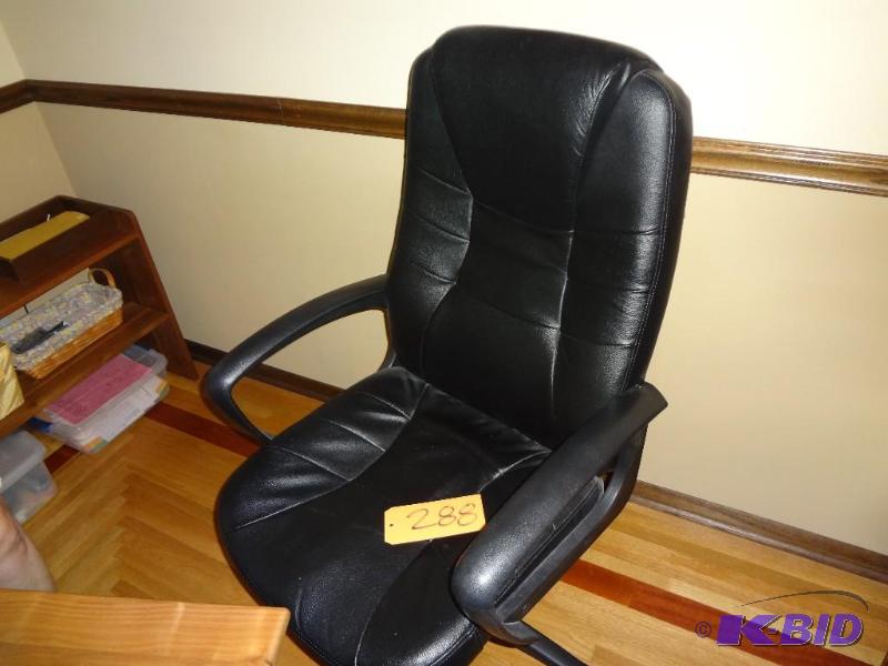 lot 288 image: Bosses Chair...