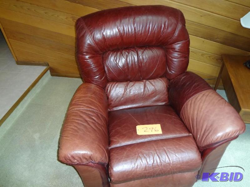 lot 296 image: Leather Recliner, Barcalounger...