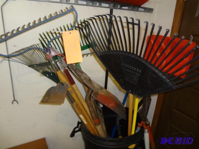 lot 77 image: Huge Lot of Garden Tools...