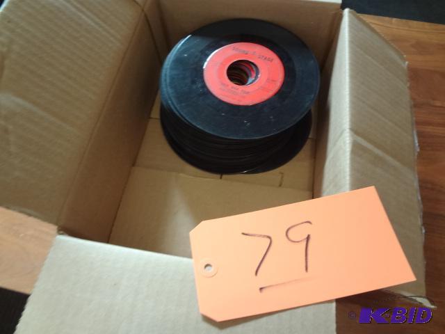 lot 79 image: Lot of 45s, all 1960s hits, Beatles, Trashm...