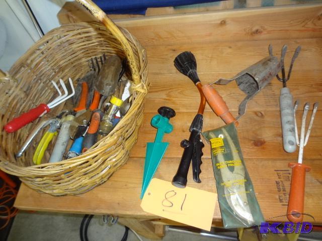 lot 81 image: Lot of Garden Hand Tools...