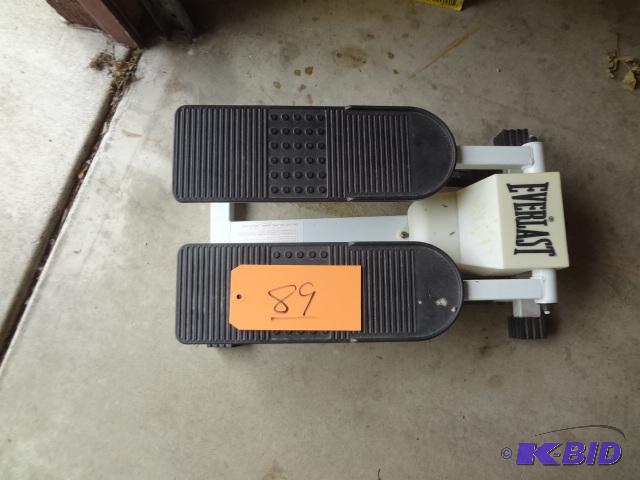 lot 89 image: Everlast Stepper...