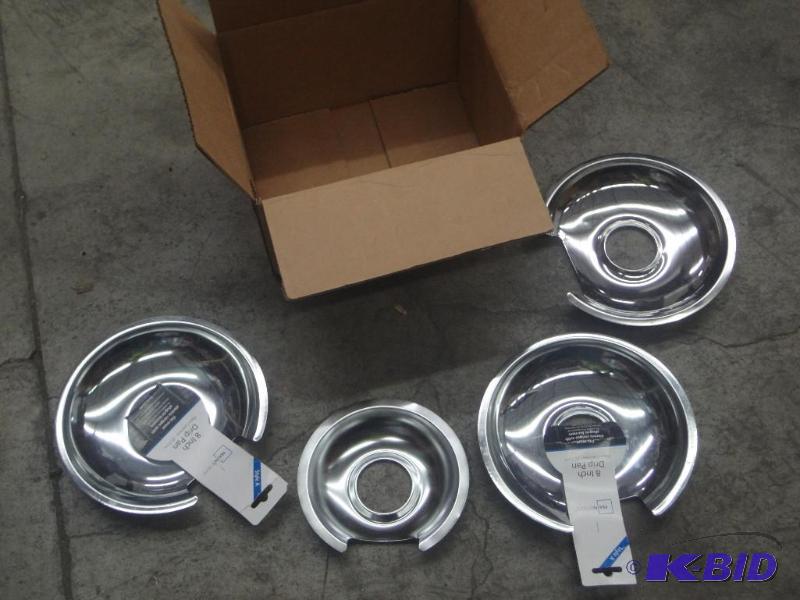 lot 27 image: 4-Piece 8" & 6" Drip Pan Set Fo...