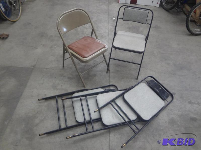 lot 43 image: (5) Steel Framed Folding Chairs...