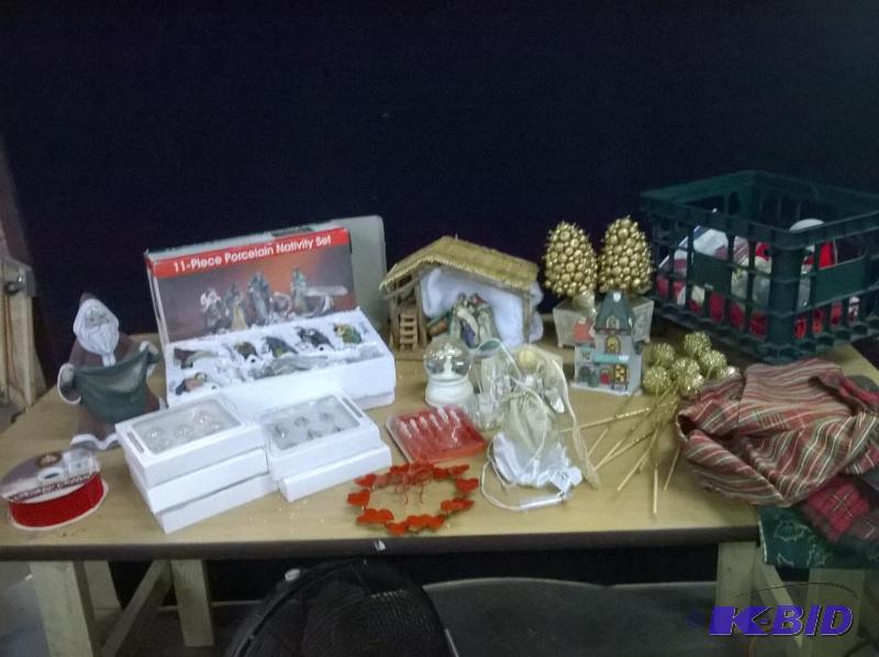 Large Lot of Christmas Items, Nativity Sets, ...