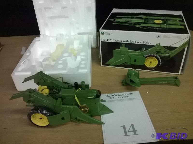 ERTL Precision Classics John Deere 4020 Tract...