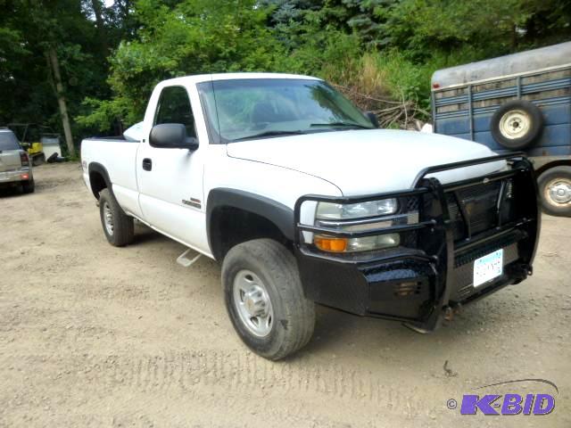 lot 1 image: 2002 Chevrolet 2500 HD Dura Max Diesel 34 To...