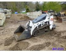 lot 4 image: 2005 Bobcat Brand Model MT52 Mini Skid Loader...