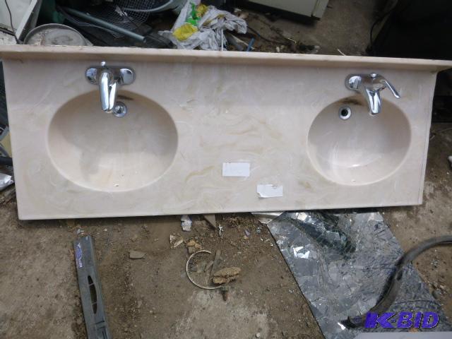 Used Double Vanity Top with Faucets 61&quot ...