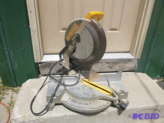 DeWalt 12&quot Compound Miter Saw Model #DW7...