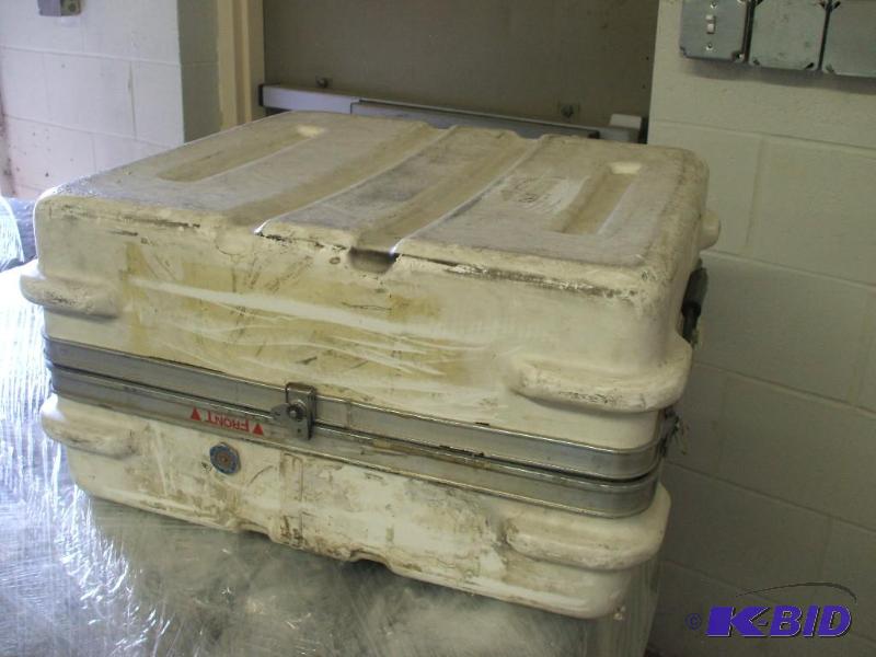 lot 29 image: Anvil Style Crate