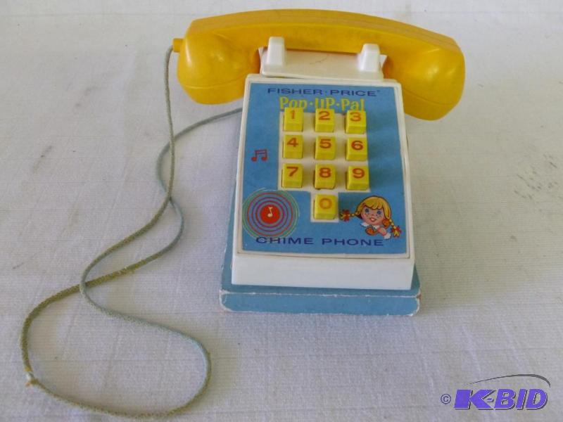 lot 131 image: Vintage 1968 Fisher Price pop up pal chime ph...